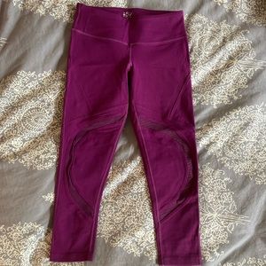 Splits 59 Raspberry Capri Leggings with Mesh, Size XS